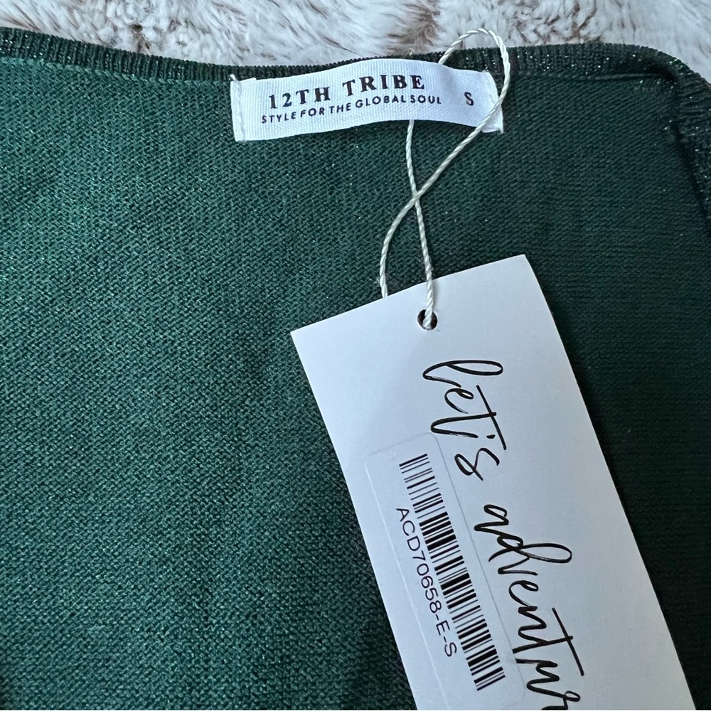 Sanibel Emerald Shimmer Mini Dress
by 12th Tribe - Picture 6 of 6